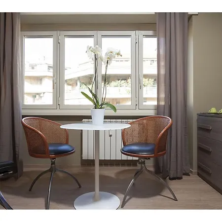 Alex\'S Guest House