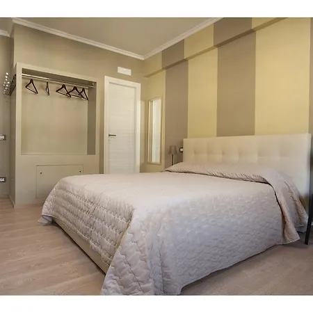 Alex\'S Guest House
